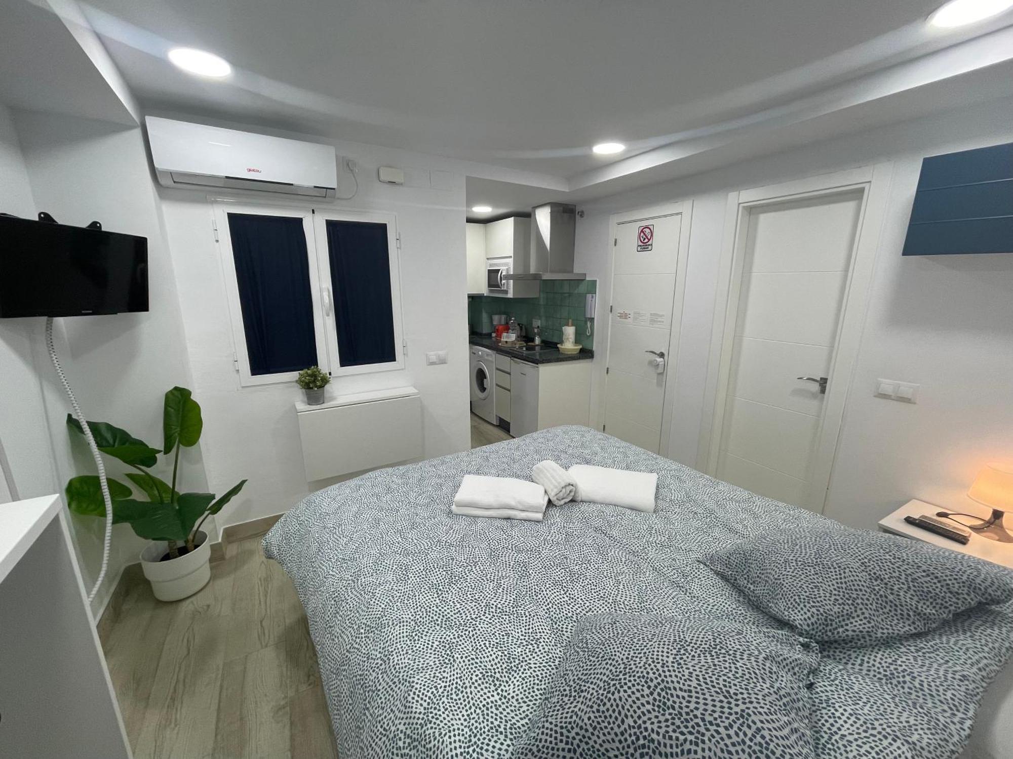Playa Carihuela Estudio Rey El Carmen Torremolinos Exterior foto